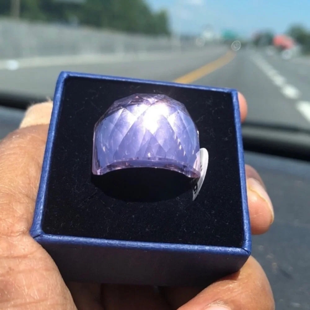 Gorgeous pink purple shade Swarovski elements size 7 nirvana ring SSPS7